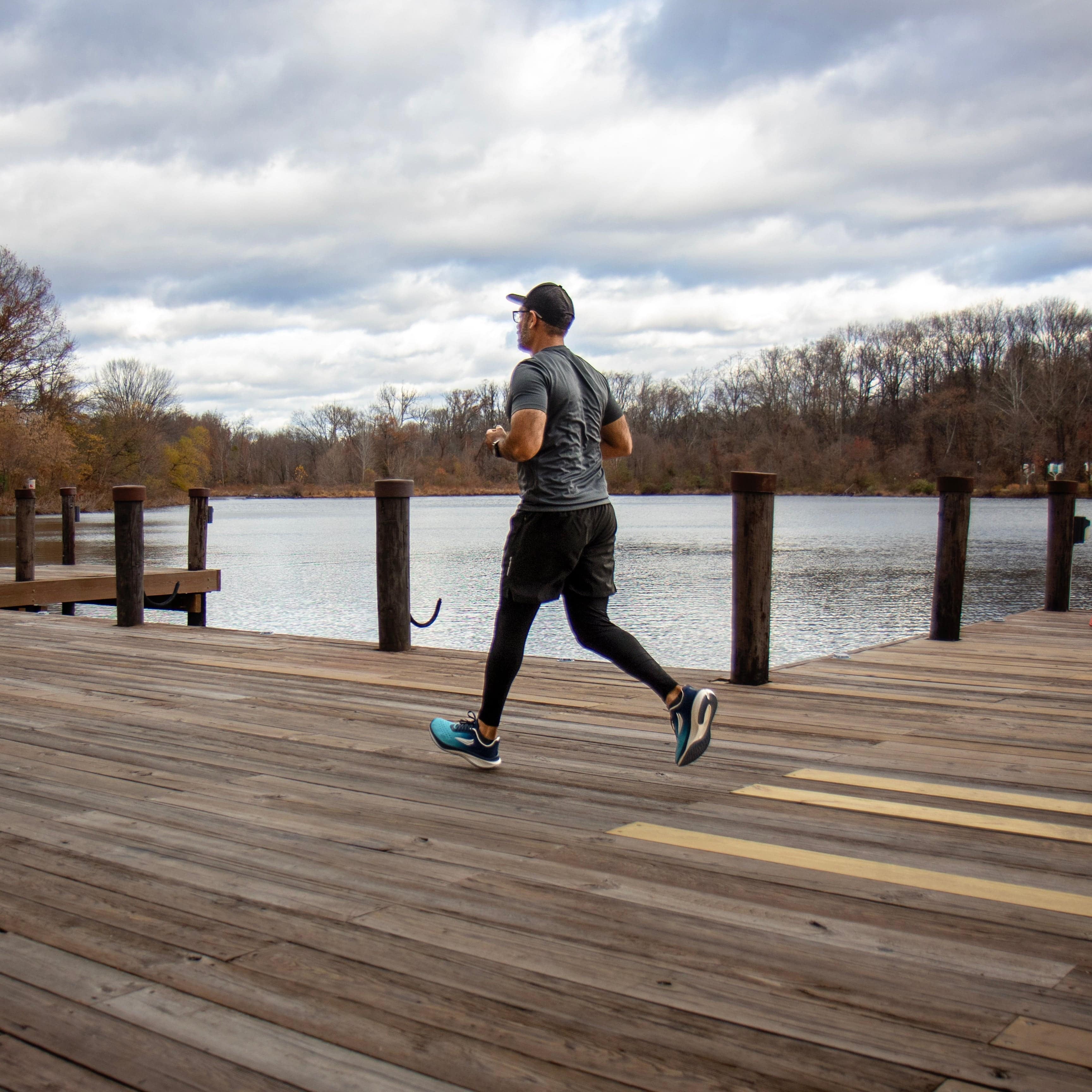 APUS Blue Men Running Shoe Swift Running
