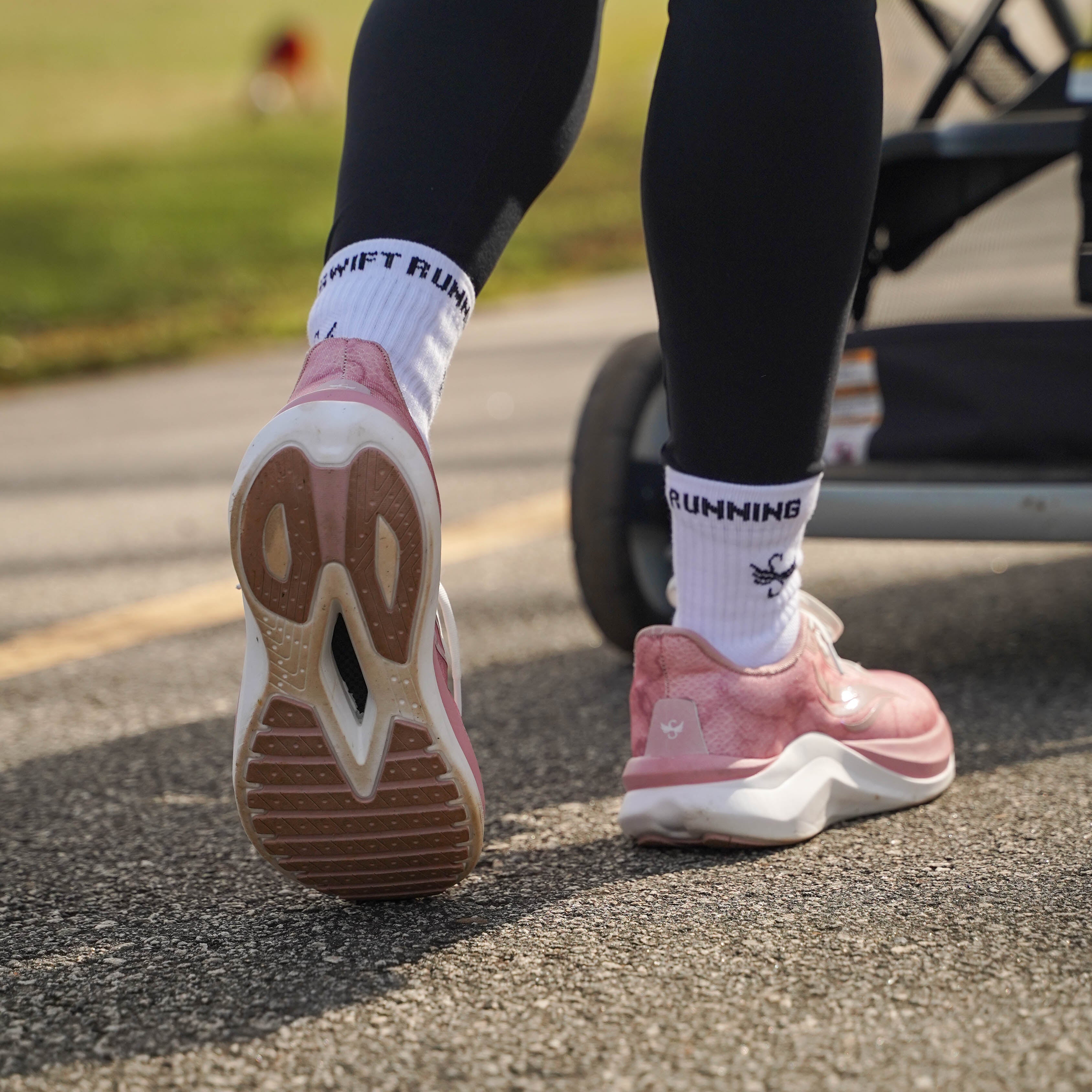 CELER Pink Women Running Shoe Swift Running